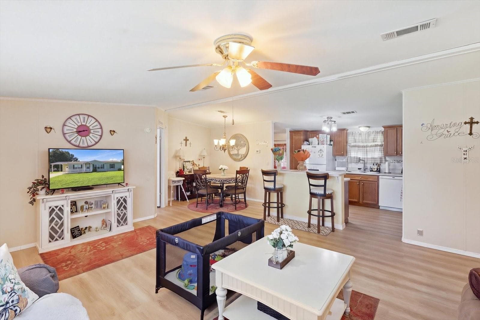 Manufactured Home at 6622 SW 84TH ST, OCALA, photo 10 of 39