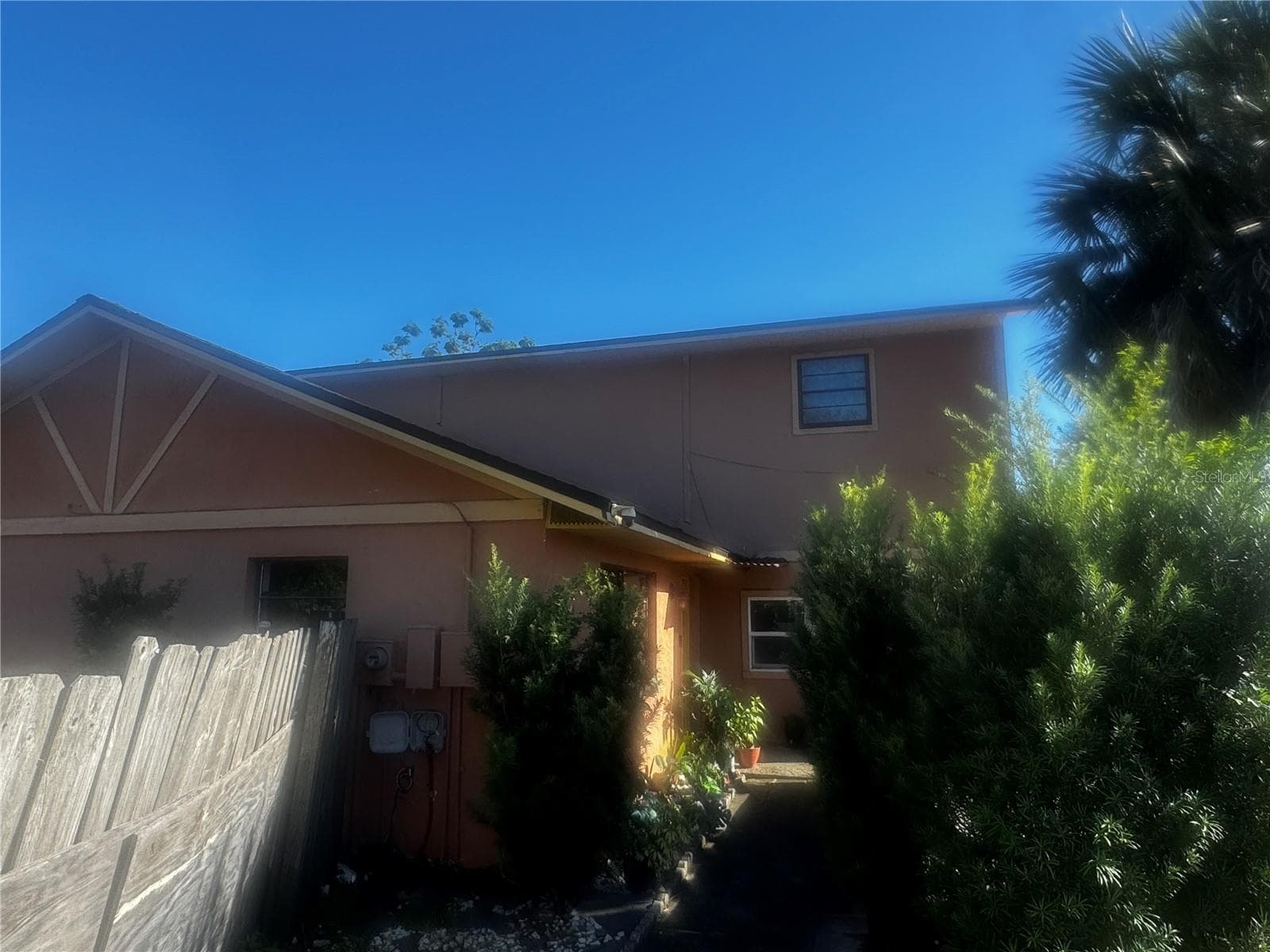 Single Family Residence at 5300 FERNHILL CT, ORLANDO, photo 2 of 7