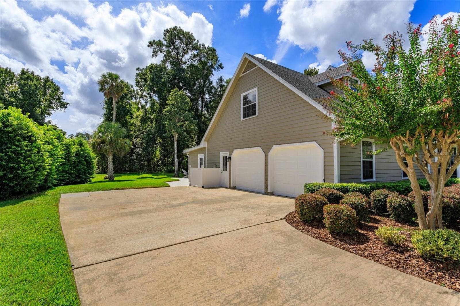 Single Family Residence at 872 SWEETWATER ISLAND CIR, LONGWOOD, photo 5 of 48