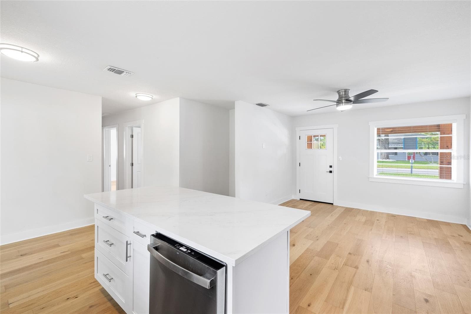 Single Family Residence at 4232 W BAY VIEW AVE, TAMPA, photo 16 of 49
