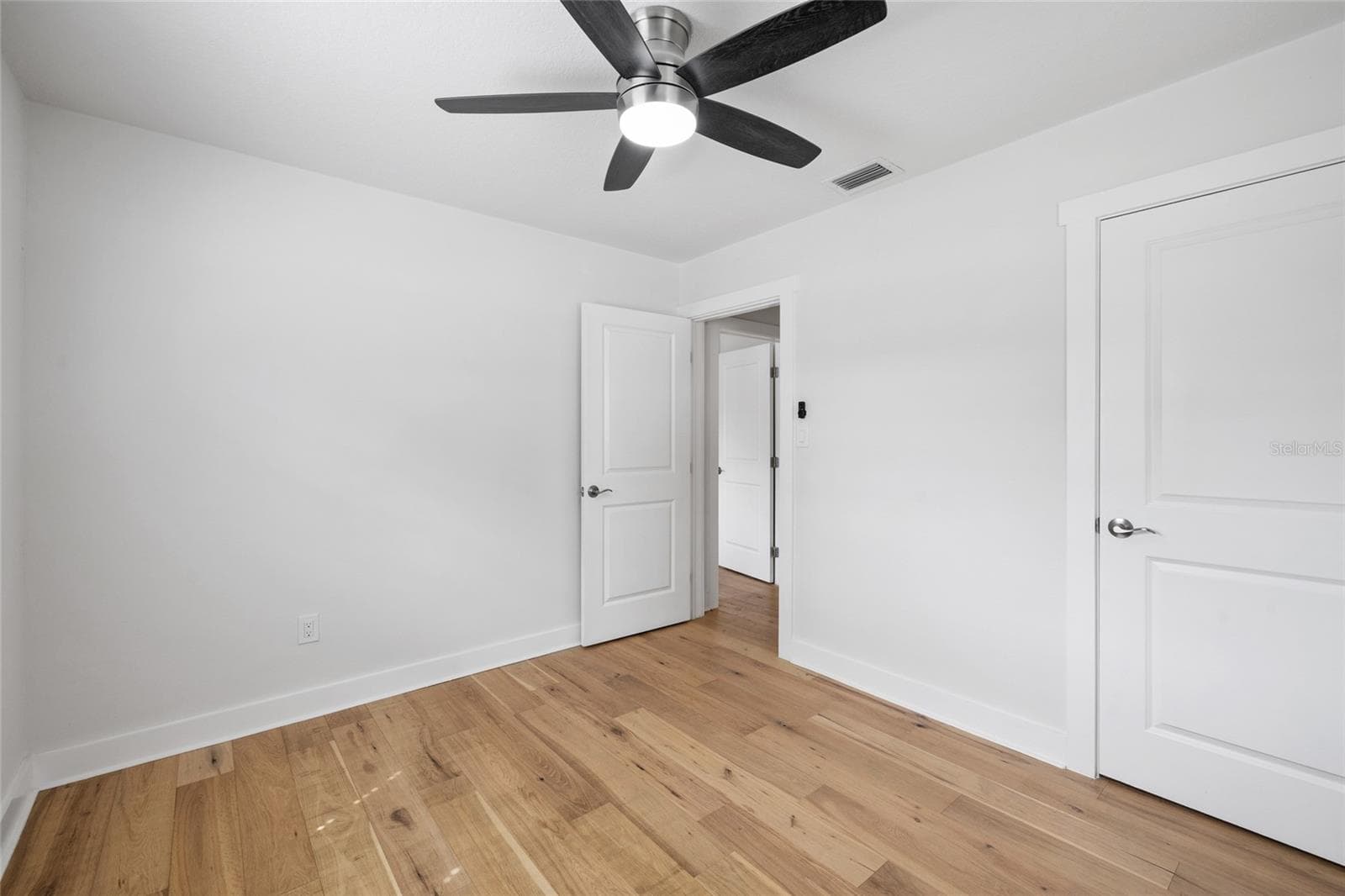 Single Family Residence at 4232 W BAY VIEW AVE, TAMPA, photo 27 of 49