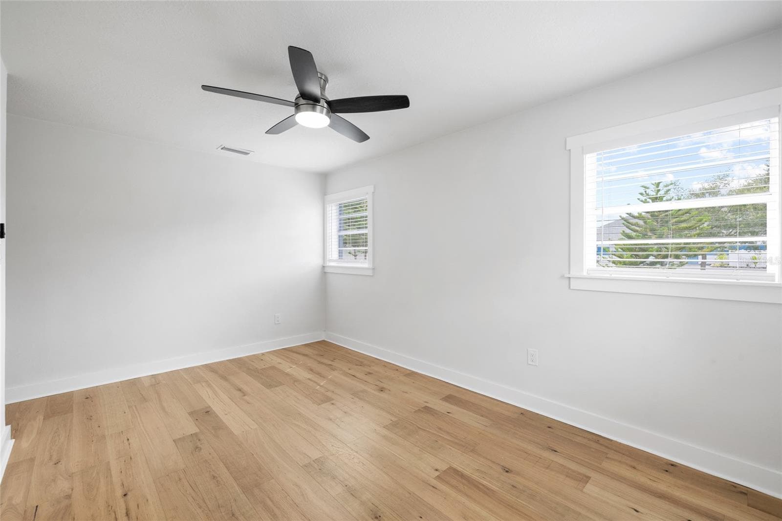 Single Family Residence at 4232 W BAY VIEW AVE, TAMPA, photo 32 of 49