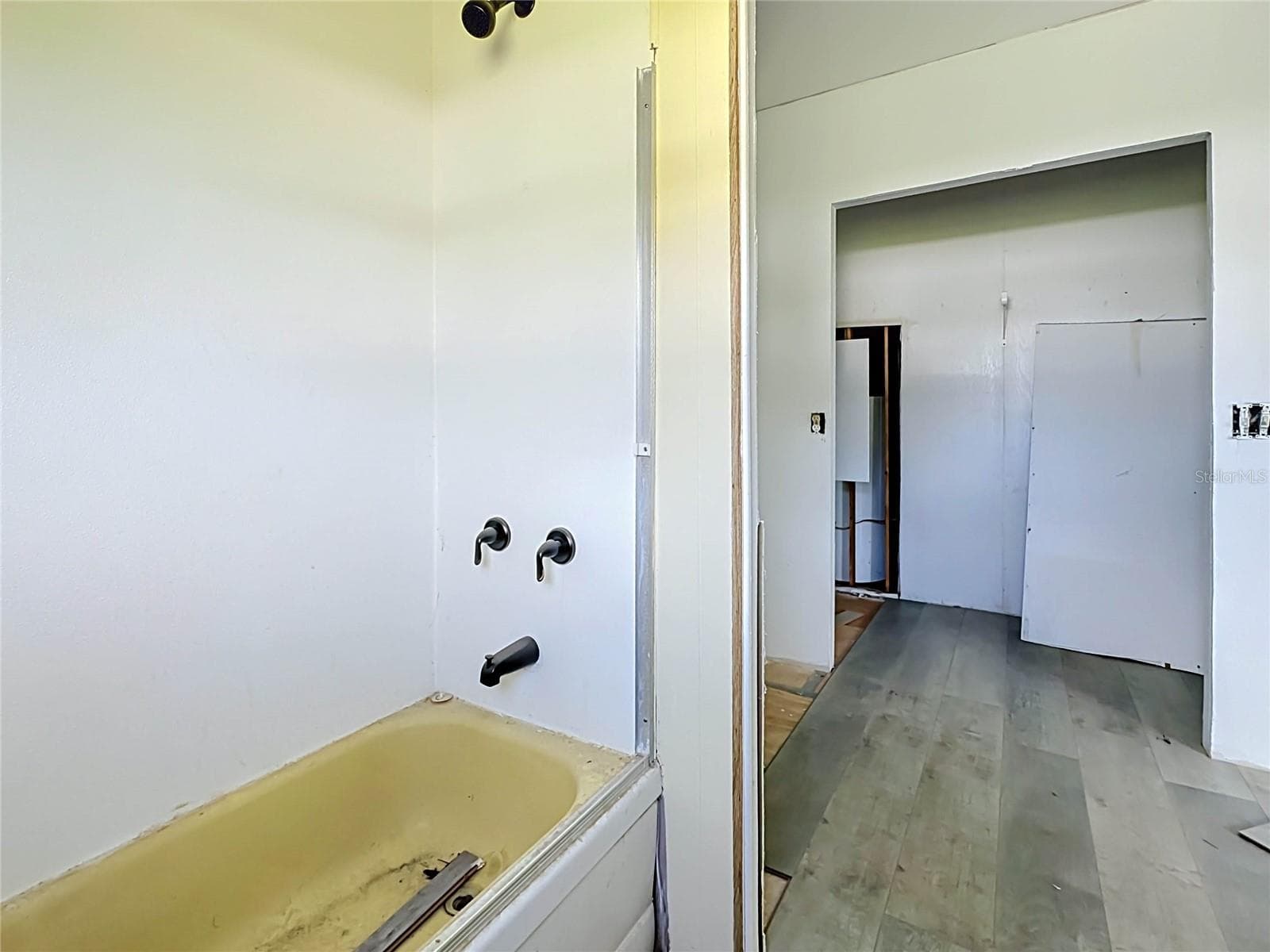 Mobile Home at 3019 REDBUD LN, LAKELAND, photo 22 of 31
