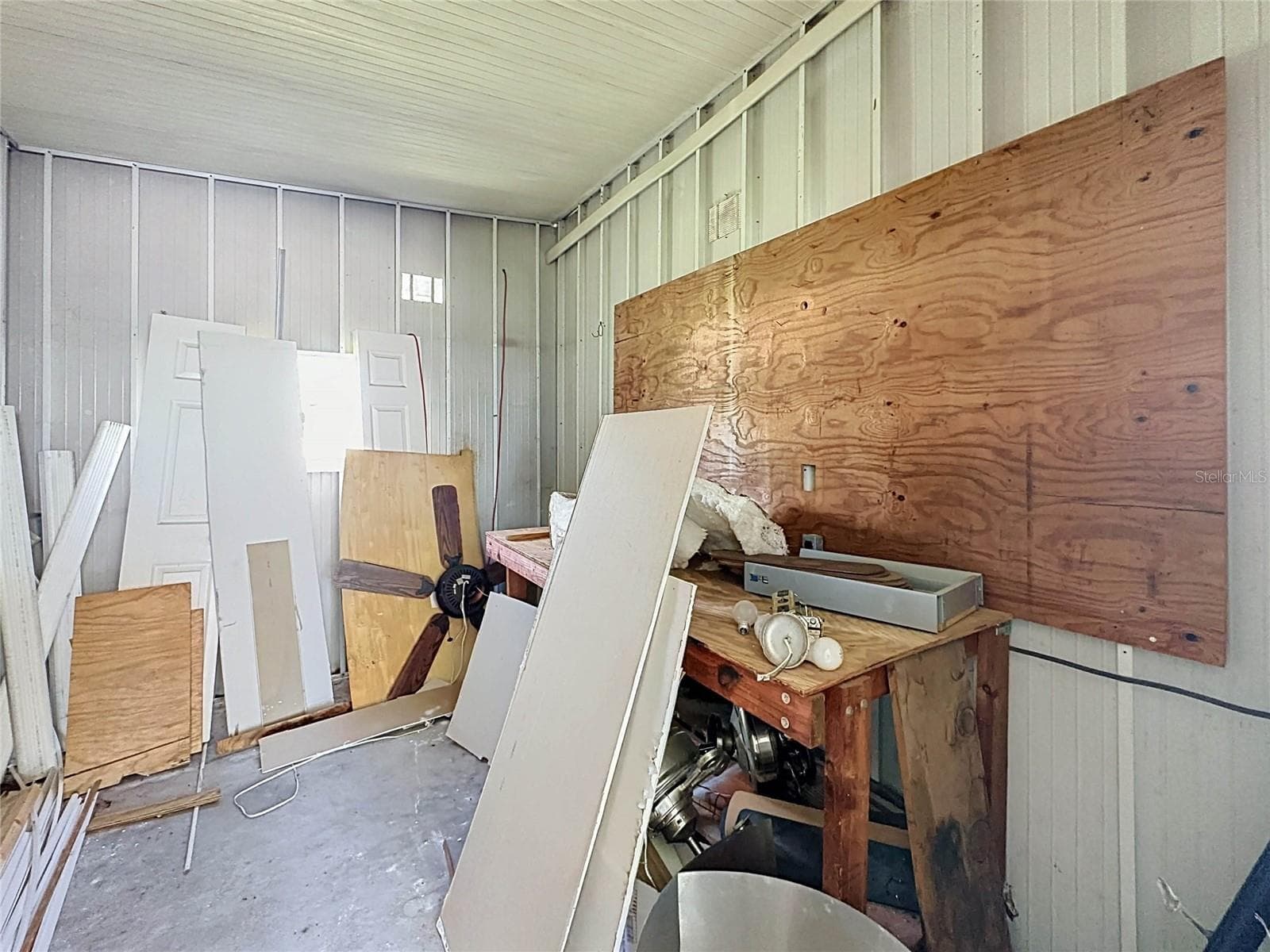 Mobile Home at 3019 REDBUD LN, LAKELAND, photo 25 of 31