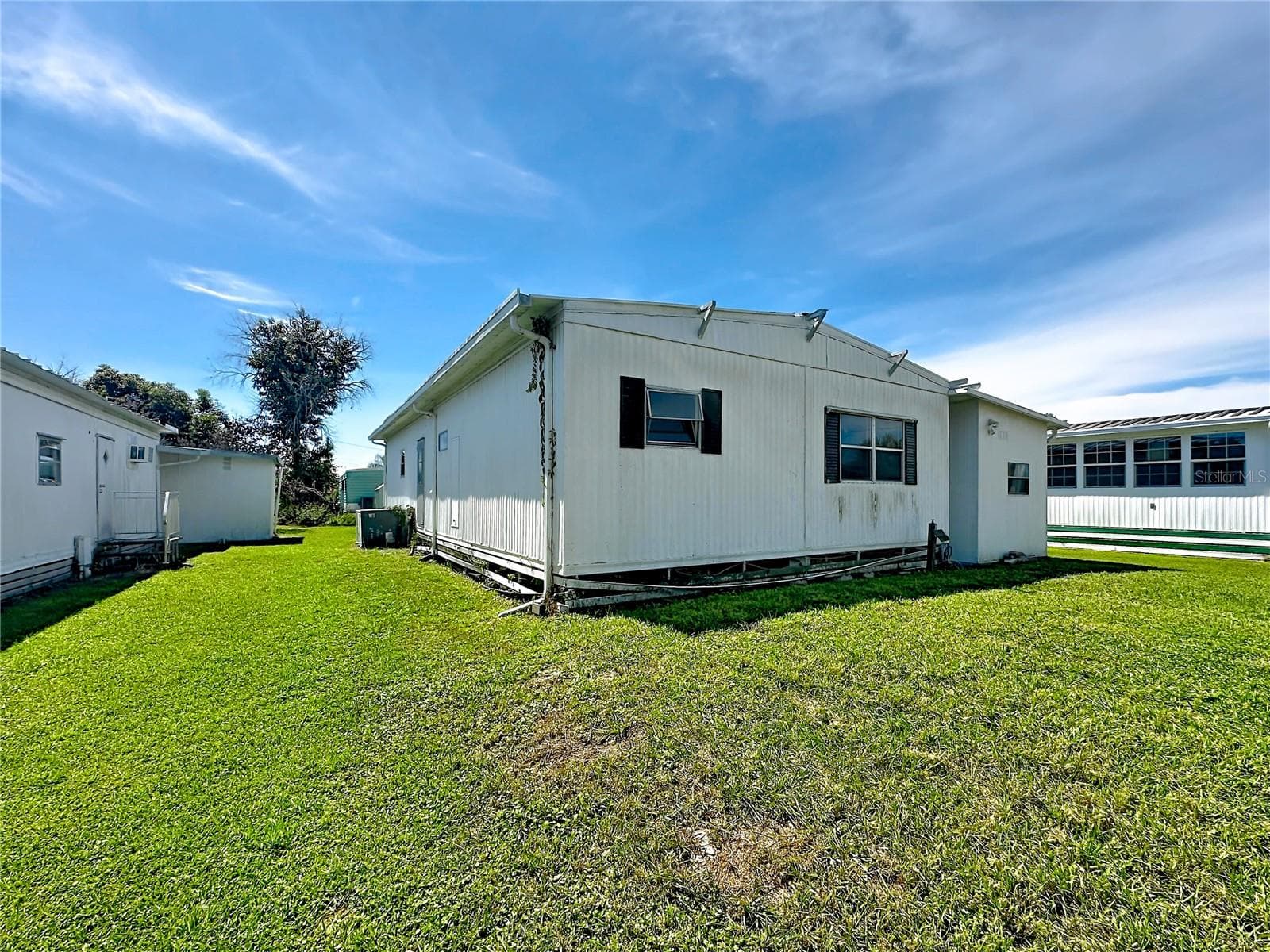 Mobile Home at 3019 REDBUD LN, LAKELAND, photo 28 of 31