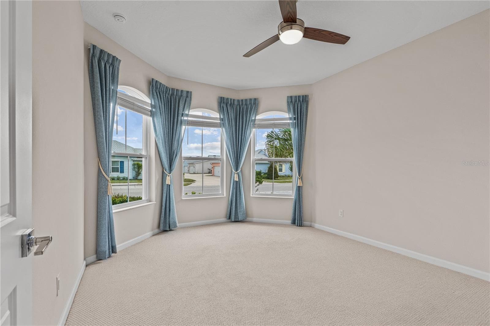 Guest Bed 1 with Stunning Windows - 466 MARGARITAVILLE AVE, DAYTONA BEACH