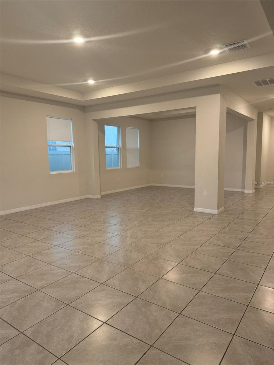 Single Family Residence at 12463 SHINING WILLOW ST, RIVERVIEW, photo 10 of 32