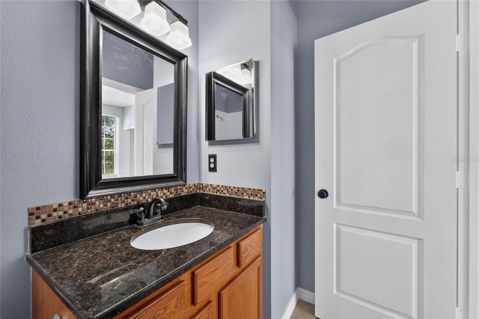 Townhouse at 3186 BAYSHORE OAKS DR, TAMPA, photo 20 of 60