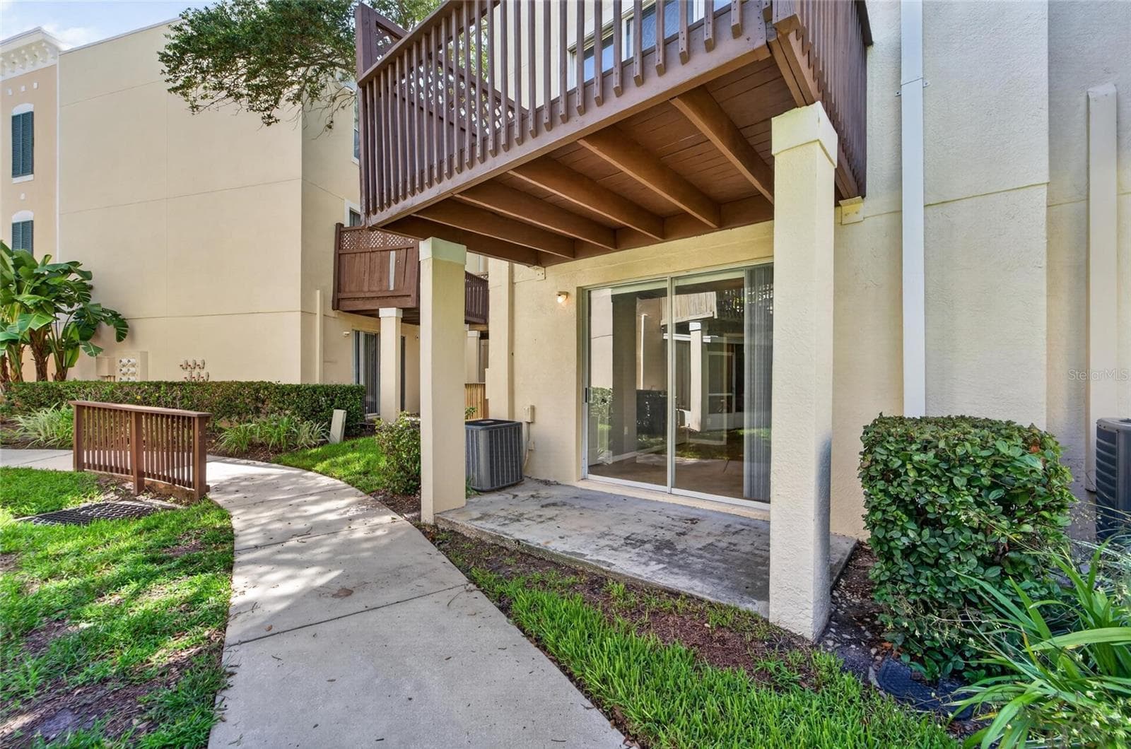 Townhouse at 3186 BAYSHORE OAKS DR, TAMPA, photo 59 of 60