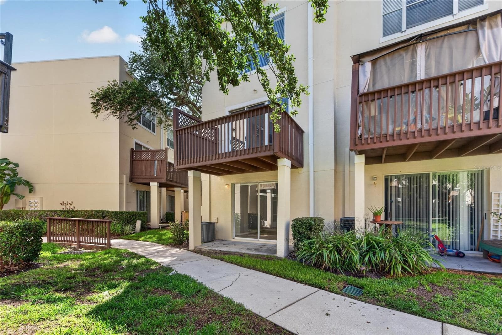 Townhouse at 3186 BAYSHORE OAKS DR, TAMPA, photo 55 of 60