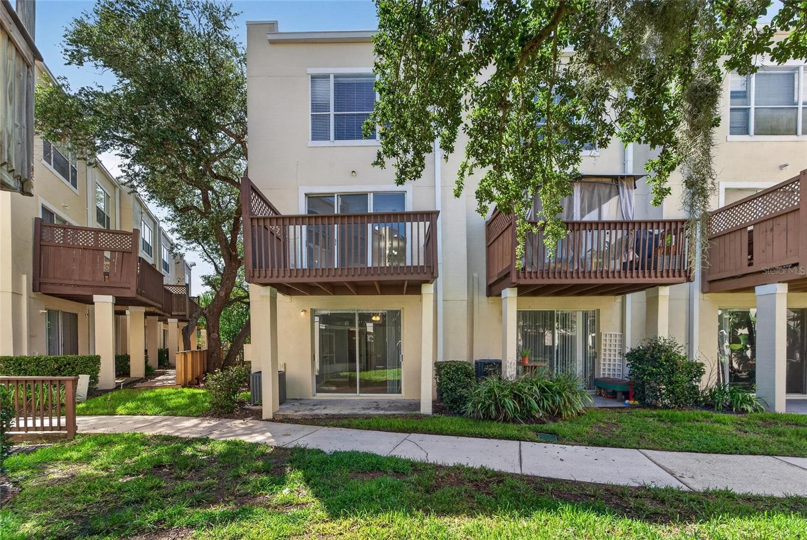 Townhouse at 3186 BAYSHORE OAKS DR, TAMPA, photo 54 of 60