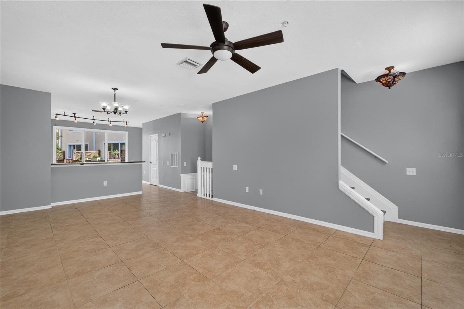 Living room area/family room area - 3186 BAYSHORE OAKS DR, TAMPA