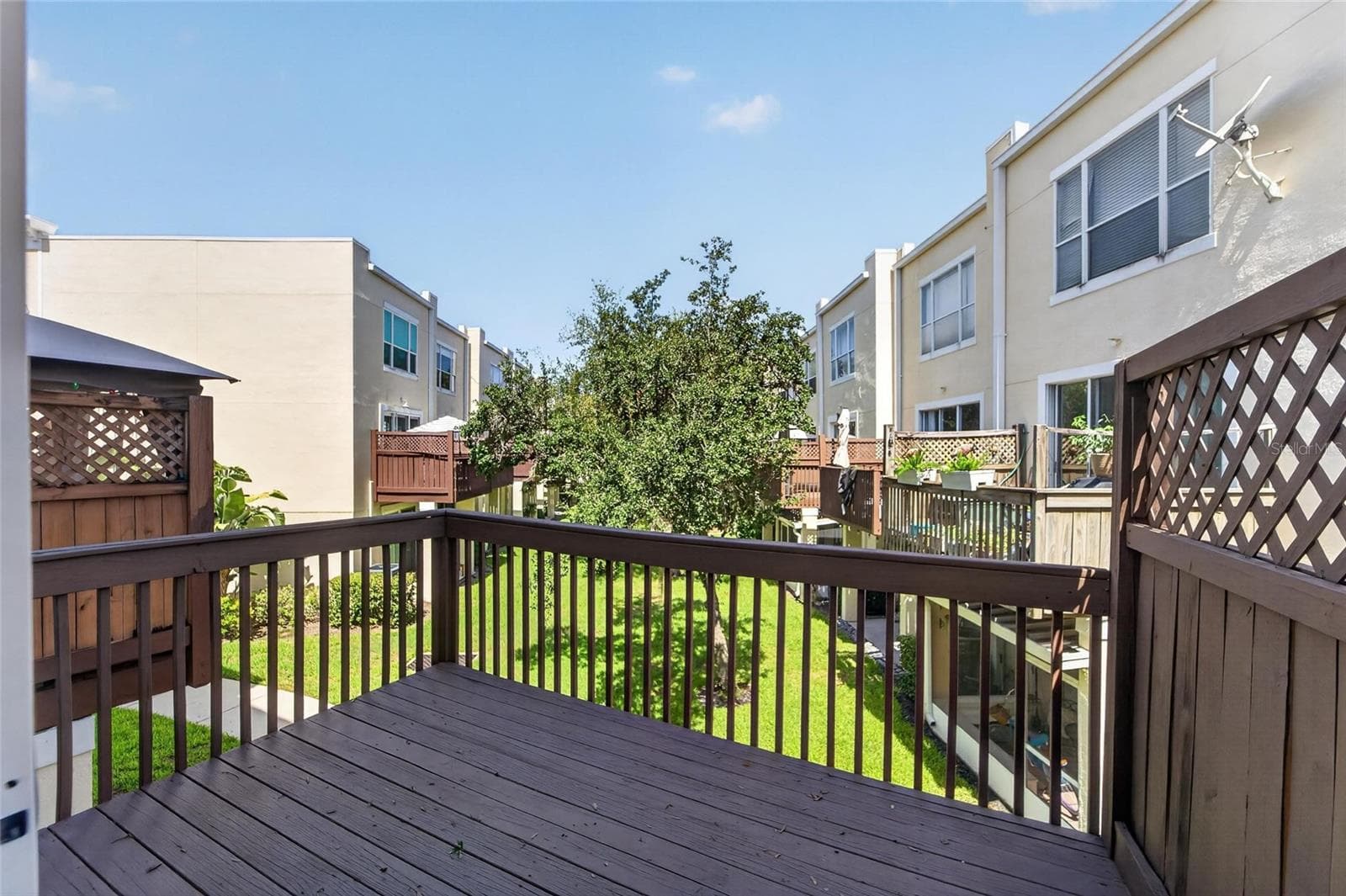Townhouse at 3186 BAYSHORE OAKS DR, TAMPA, photo 53 of 60