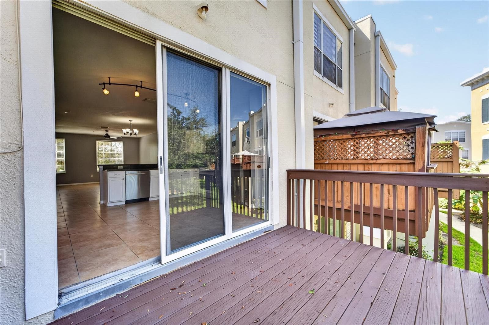Townhouse at 3186 BAYSHORE OAKS DR, TAMPA, photo 56 of 60