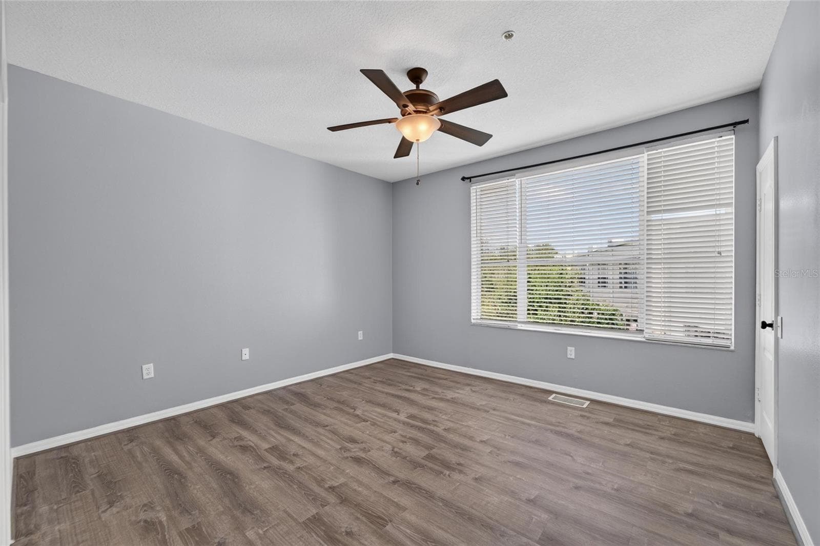 Townhouse at 3186 BAYSHORE OAKS DR, TAMPA, photo 40 of 60