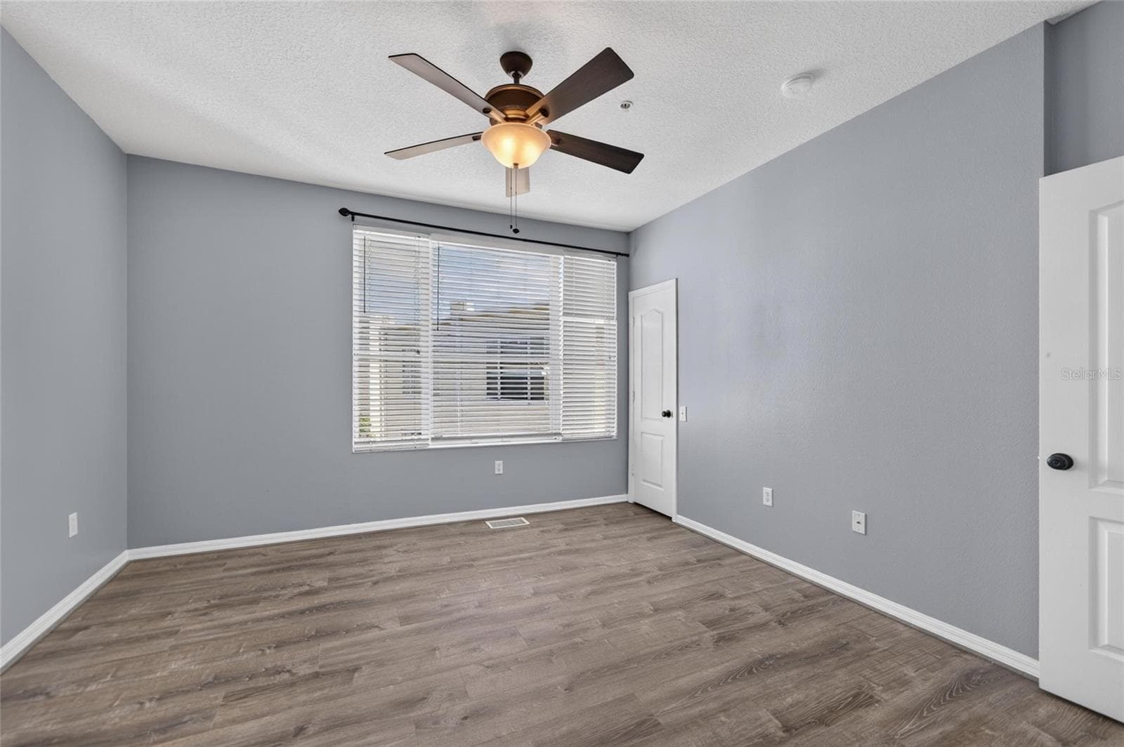 Townhouse at 3186 BAYSHORE OAKS DR, TAMPA, photo 42 of 60