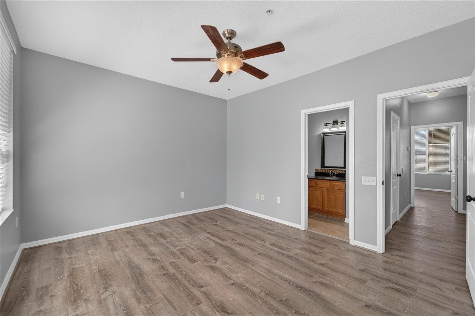 Townhouse at 3186 BAYSHORE OAKS DR, TAMPA, photo 49 of 60