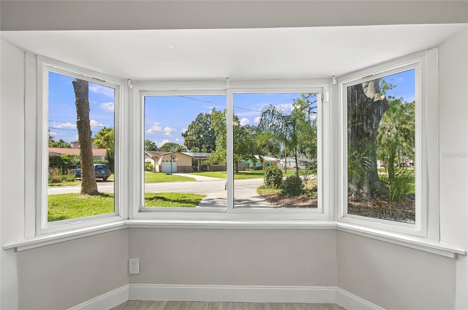 Single Family Residence at 5625 ATLANTIC AVE N, ST PETERSBURG, photo 26 of 44