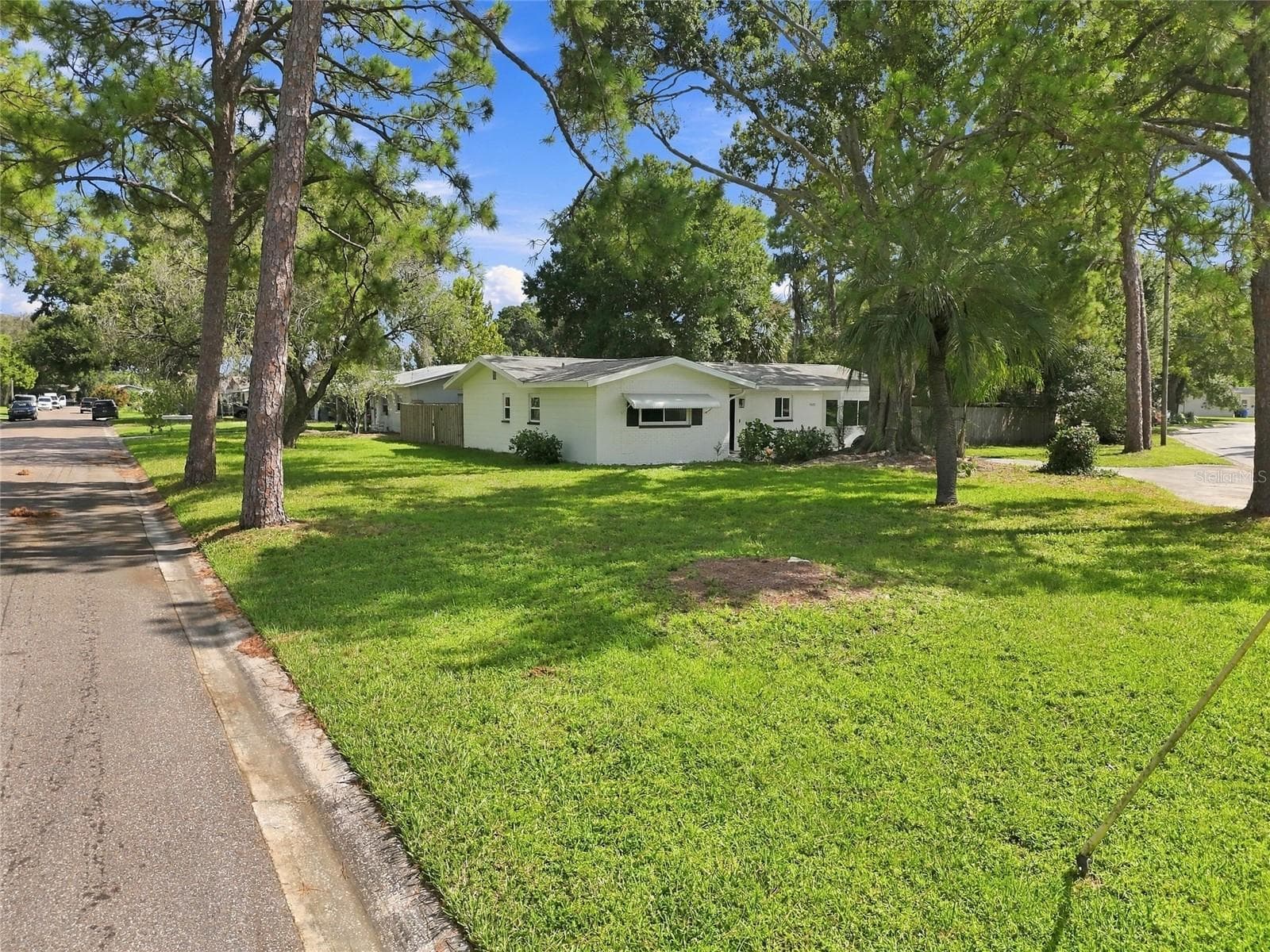 Single Family Residence at 5625 ATLANTIC AVE N, ST PETERSBURG, photo 38 of 44