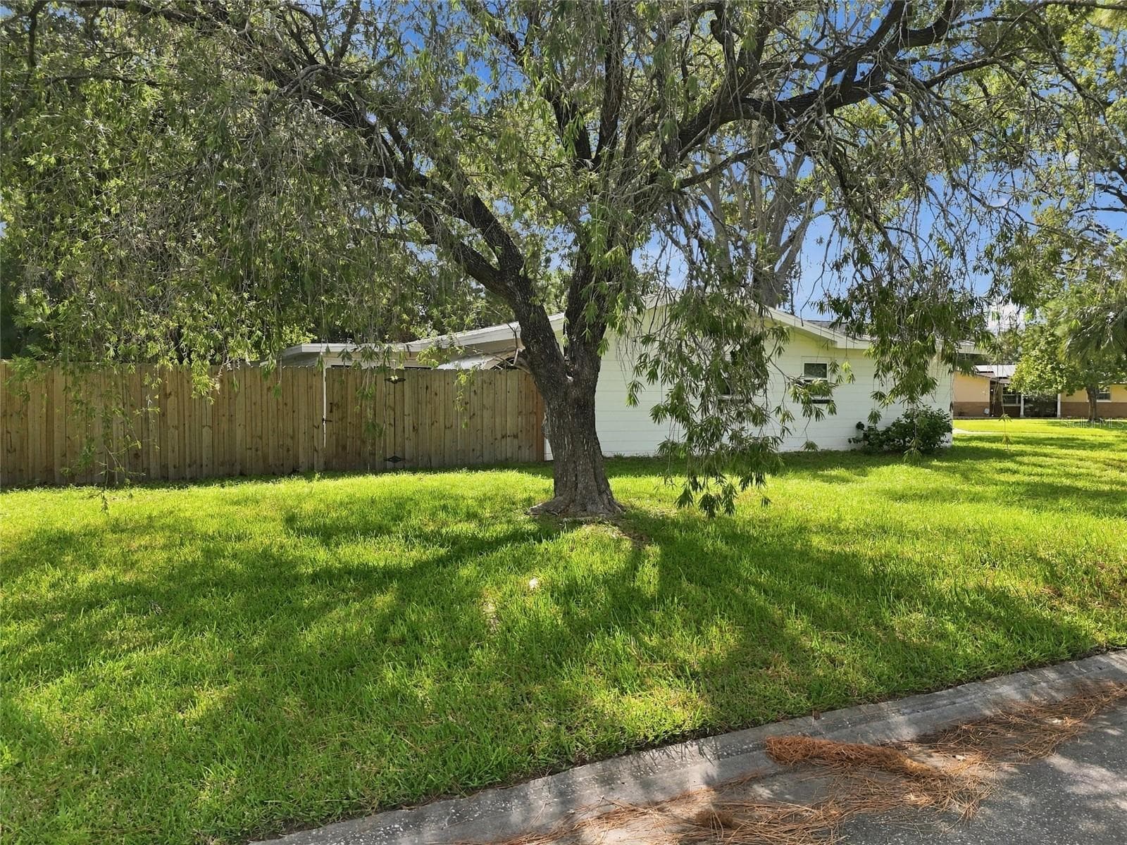 Single Family Residence at 5625 ATLANTIC AVE N, ST PETERSBURG, photo 39 of 44