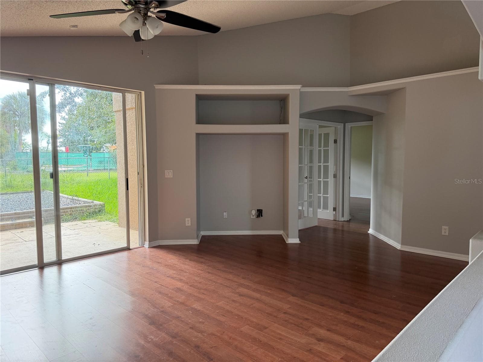 Single Family Residence at 1079 STONEHAM DR, GROVELAND, photo 3 of 18