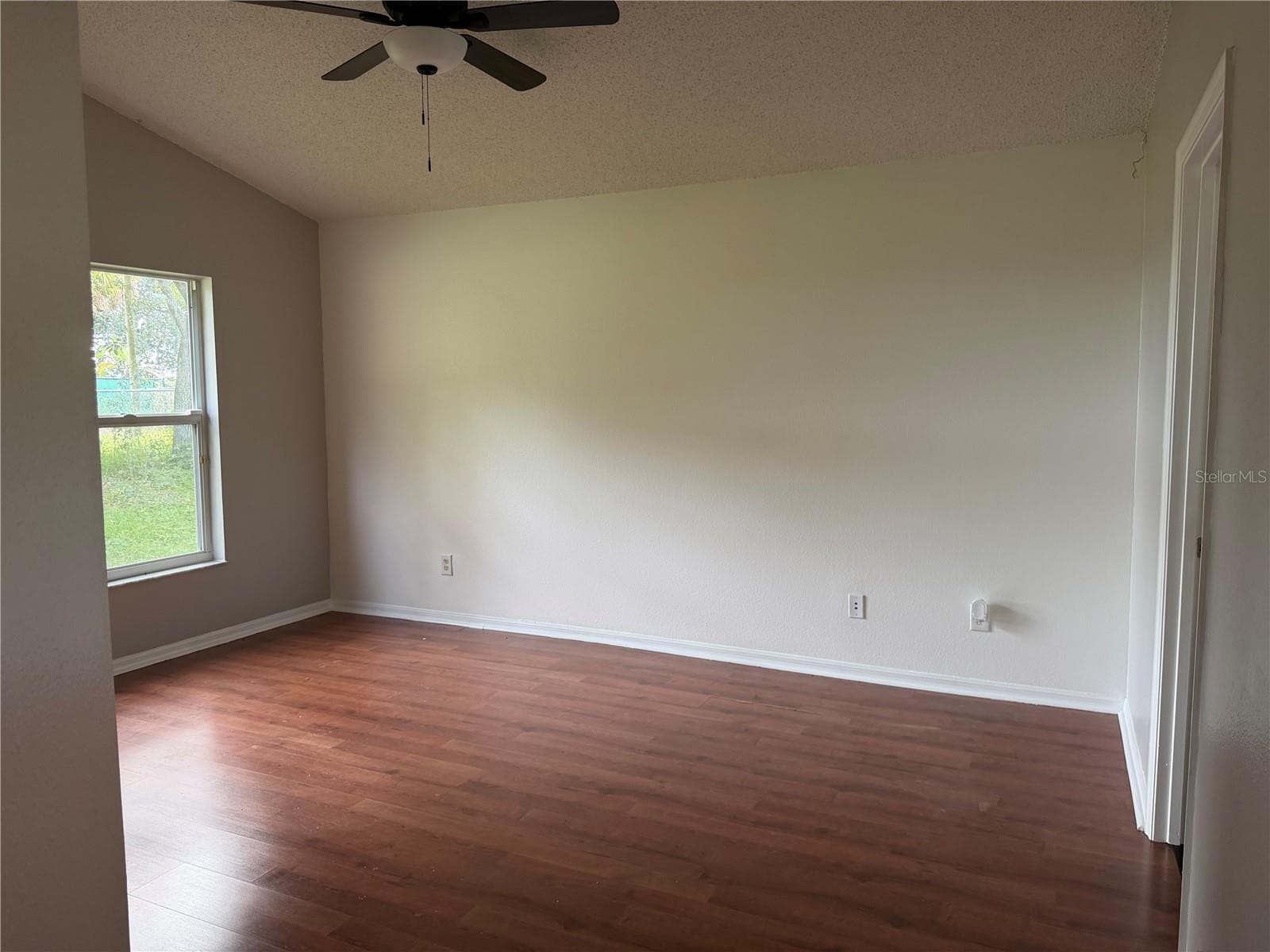 Single Family Residence at 1079 STONEHAM DR, GROVELAND, photo 10 of 18