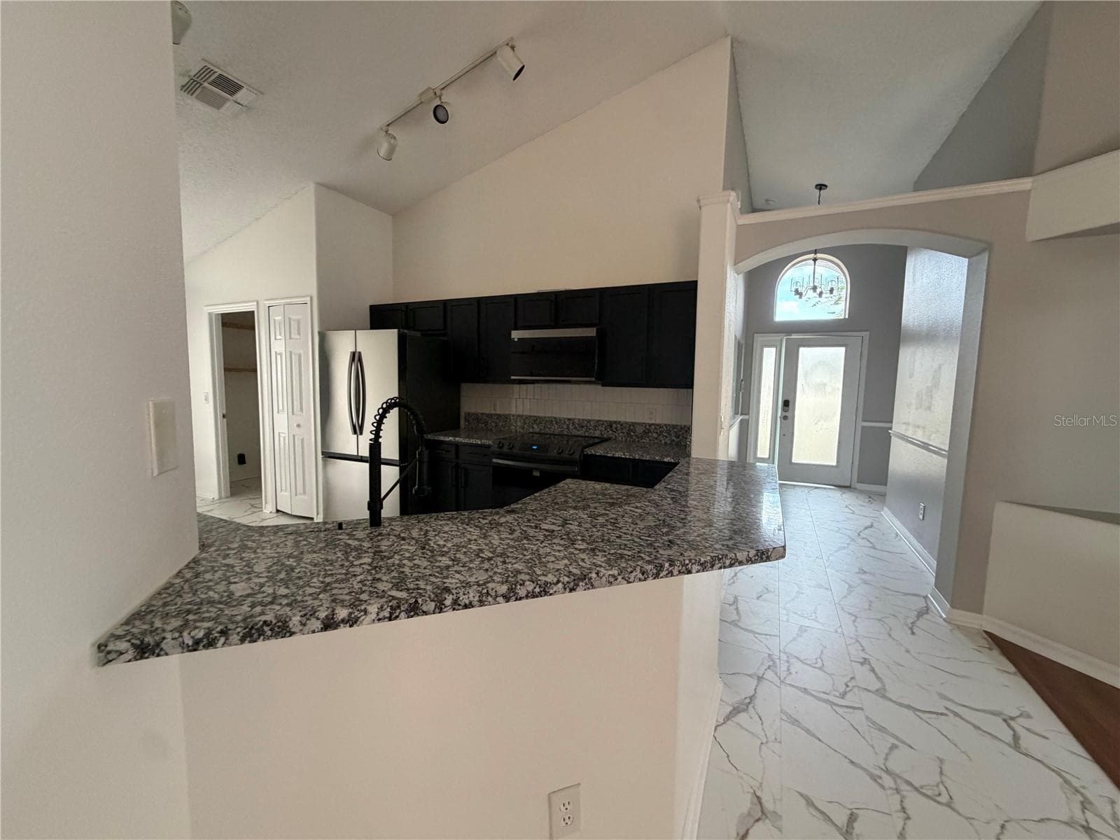 Single Family Residence at 1079 STONEHAM DR, GROVELAND, photo 15 of 18
