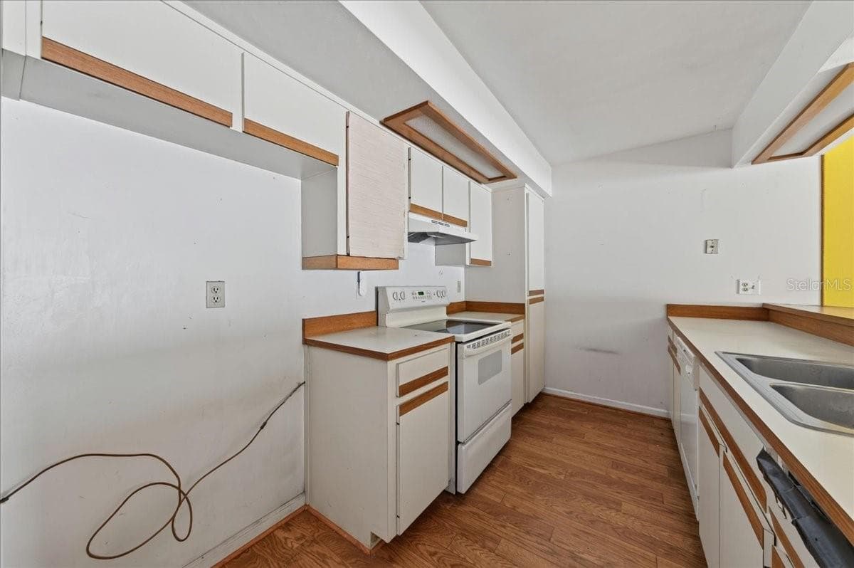 Unit 841 Kitchen - 841 E 14TH AVE, NEW SMYRNA BEACH
