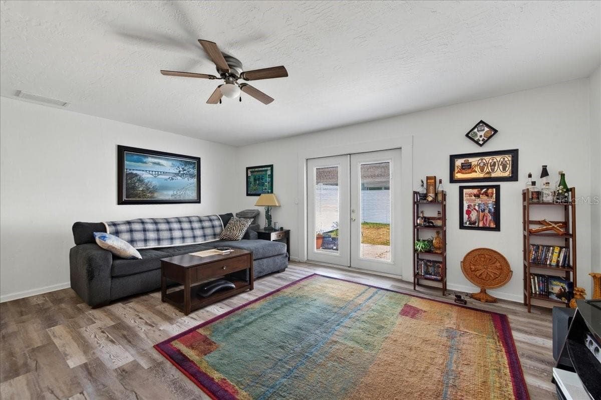 Unit 843 living room - 841 E 14TH AVE, NEW SMYRNA BEACH