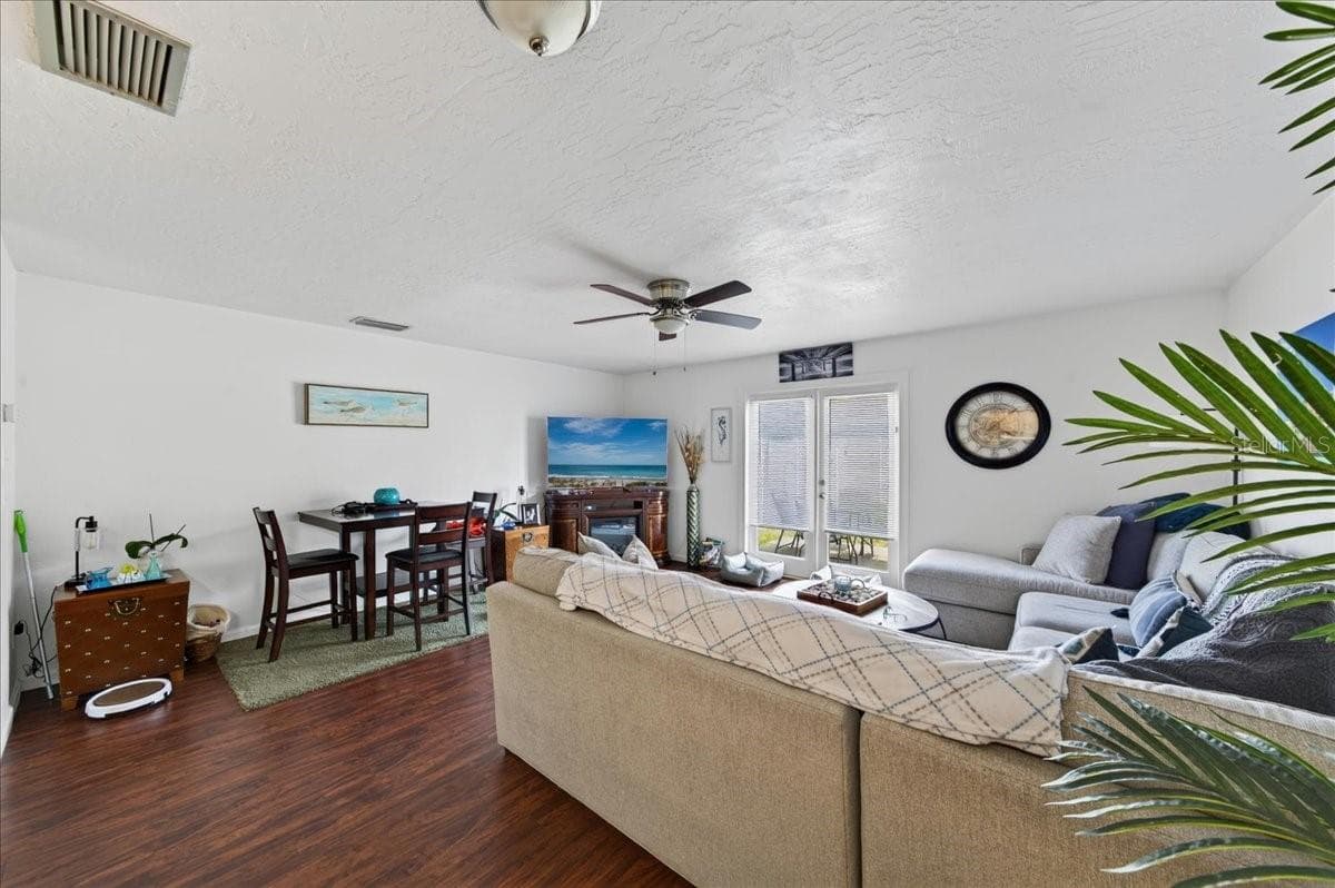 Unit 847 Living room - 841 E 14TH AVE, NEW SMYRNA BEACH