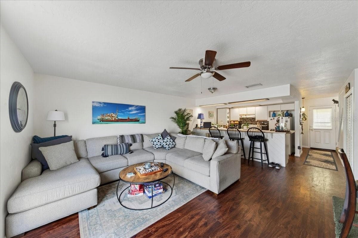 Unit 847 Living room - 841 E 14TH AVE, NEW SMYRNA BEACH