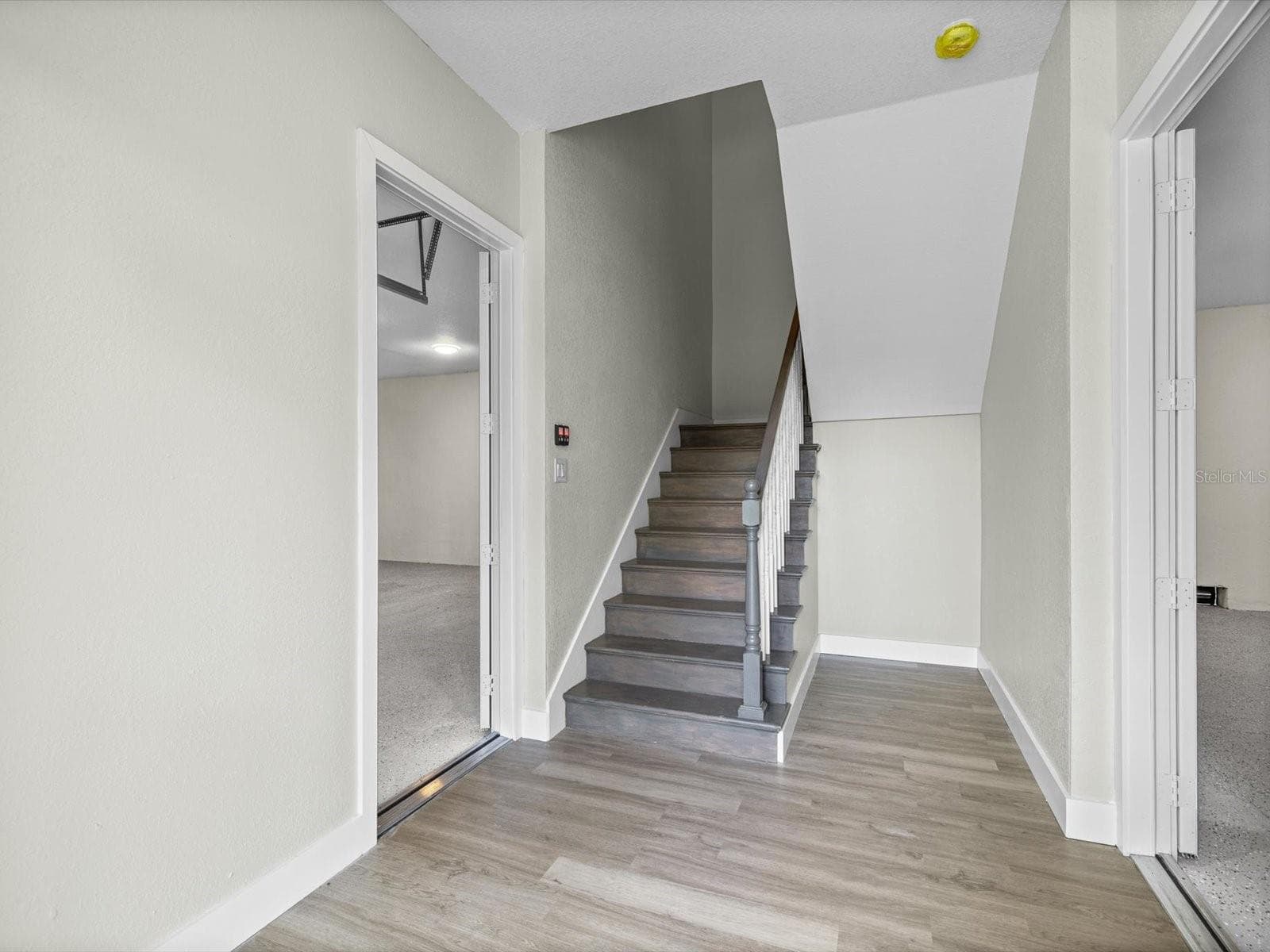 Foyer/Ground Level - 4559 MITCHER RD, NEW PORT RICHEY