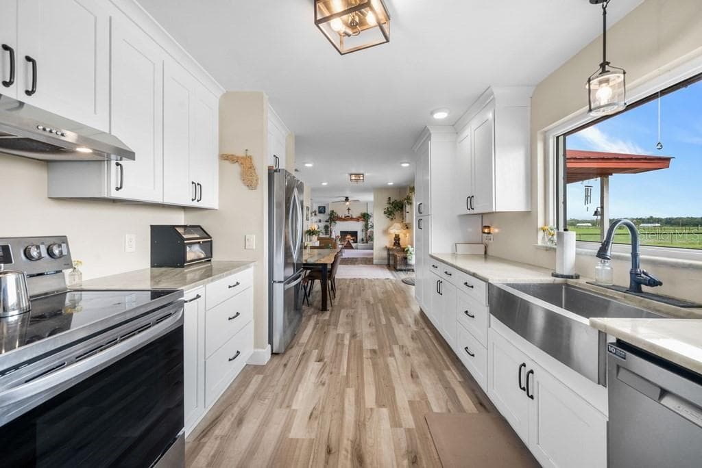 Single Family Residence at 1750 SW 17TH TER, BELL, photo 15 of 73