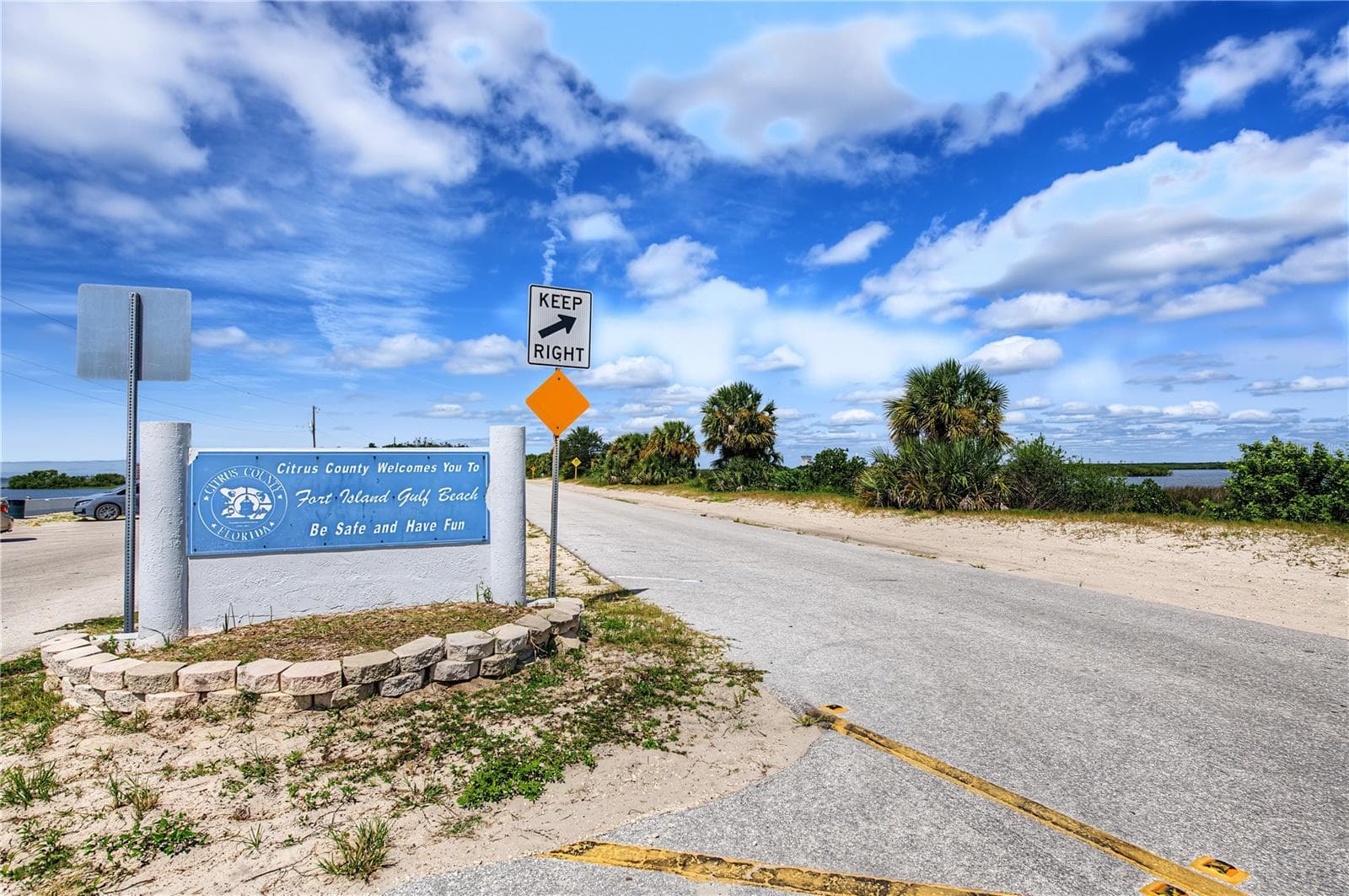 Fort Island Gulf Beach area offers public access to scenic coastal surroundings and Gulf waters. - 10933 W FORT ISLAND TRL, CRYSTAL RIVER