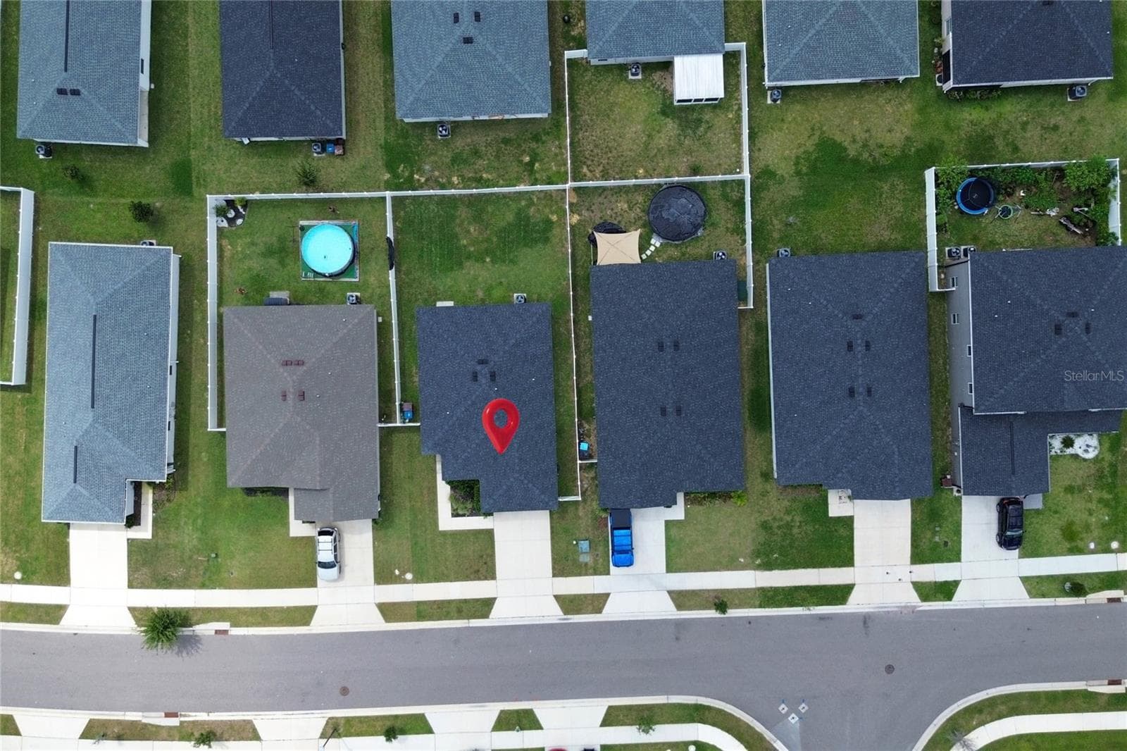 EXCELLENT LOCATION AMONG THE COMMUNITY. - 2014 DEXTER ST, HAINES CITY