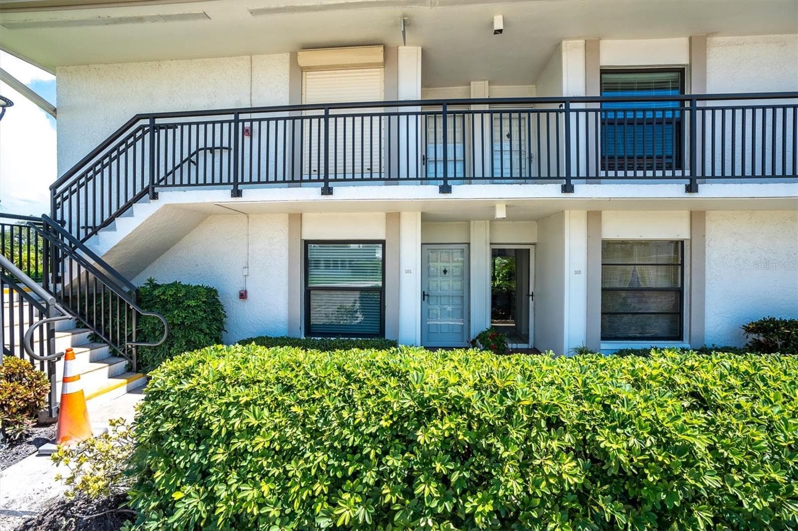 Fully Renovated - 6210 SUN BLVD #101, ST PETERSBURG
