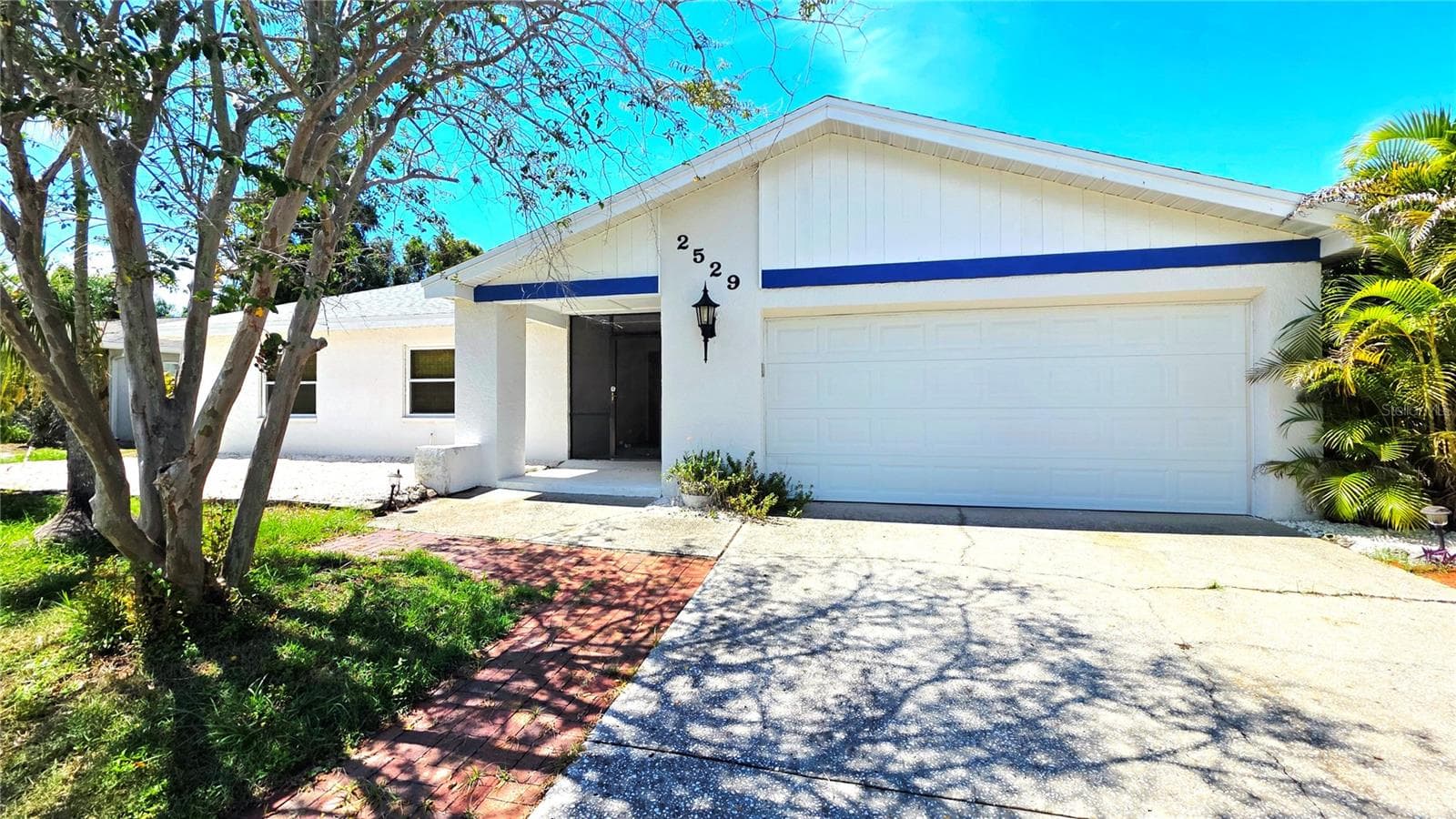 Single Family Residence at 2529 INDIGO DR, DUNEDIN, photo 9 of 75