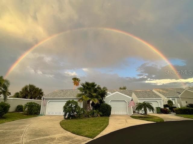 RAINBOW OVER SPOONBILL COURTYARD HOA NEIGHBORHOOD - 506 WOODSTORK CIR, BRADENTON