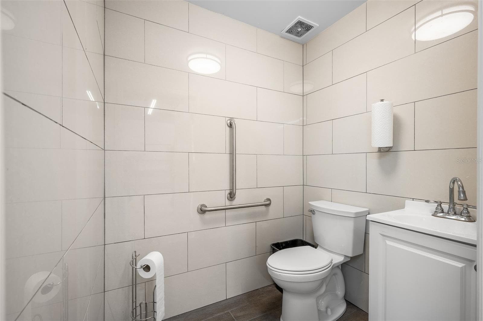 Bathroom 3 - 4001 7TH TER S, ST PETERSBURG