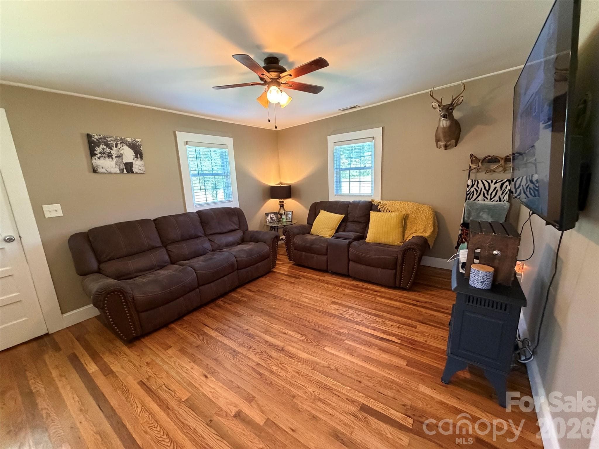 Single Family Residence at 41 Whitner Drive, Marion, photo 7 of 43