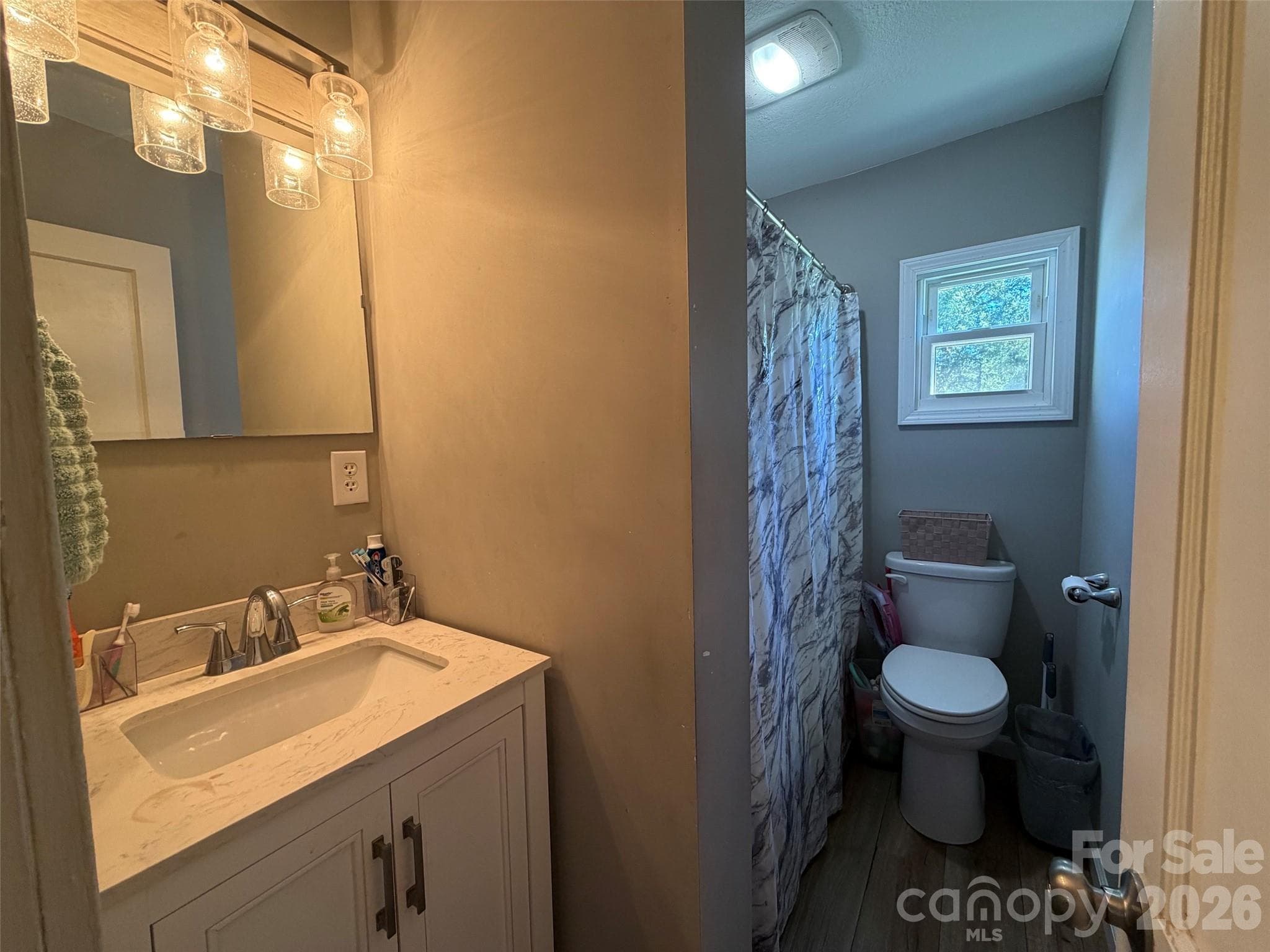 Single Family Residence at 41 Whitner Drive, Marion, photo 24 of 43