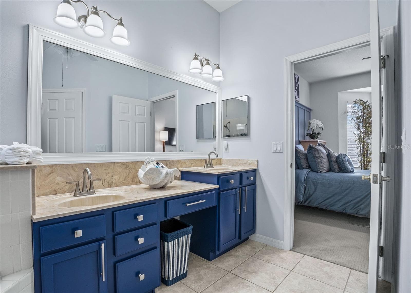 2 Sink Vanity - 12056 SE 178TH ST, SUMMERFIELD