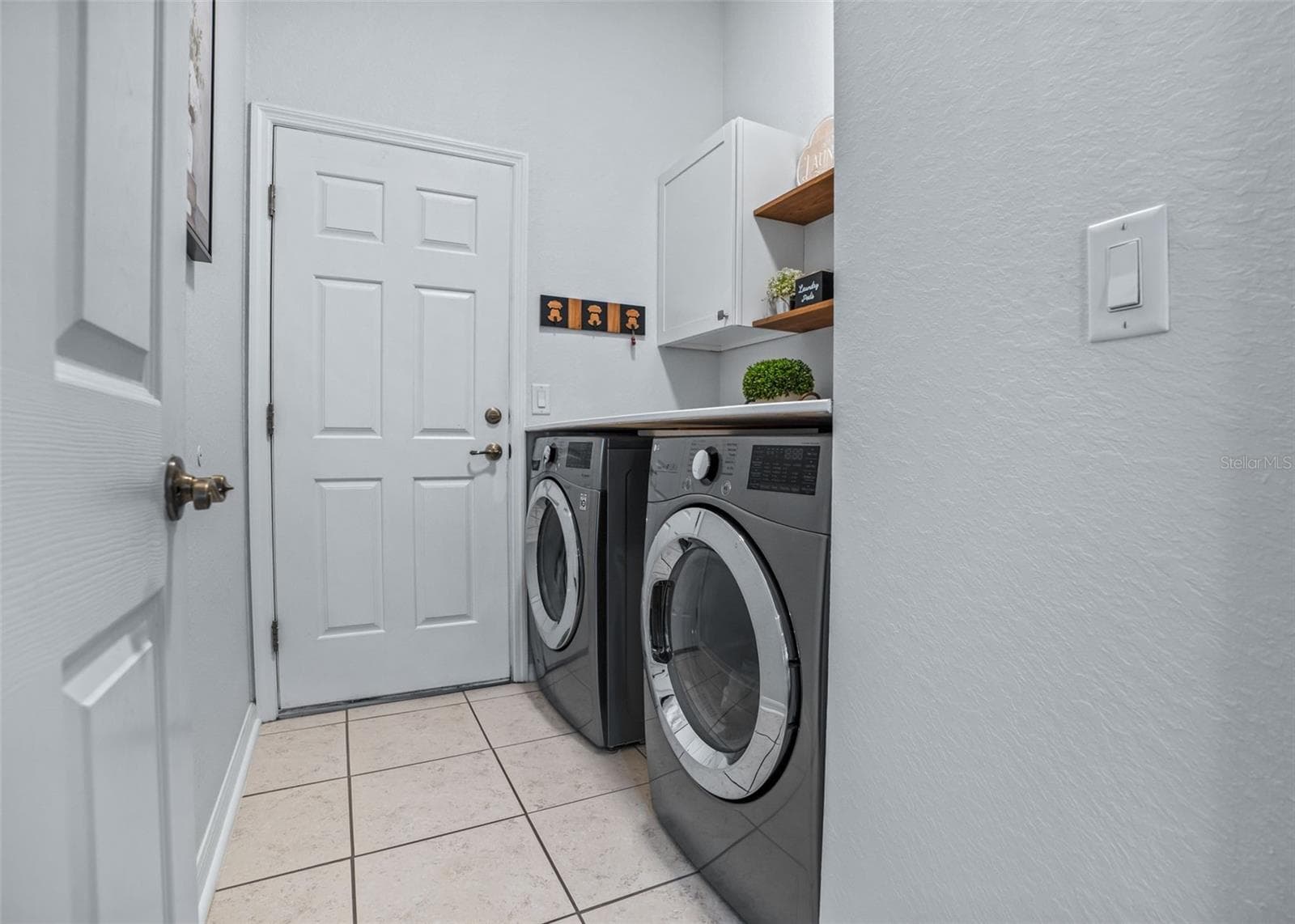 8 x 6 Inside Laundry Rm - 12056 SE 178TH ST, SUMMERFIELD
