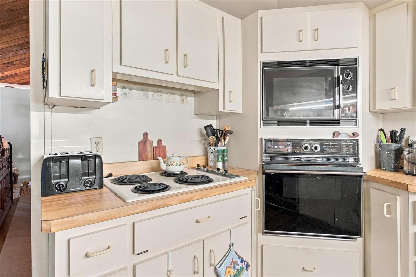 Kitchen - 10131 SE 170TH LN, SUMMERFIELD
