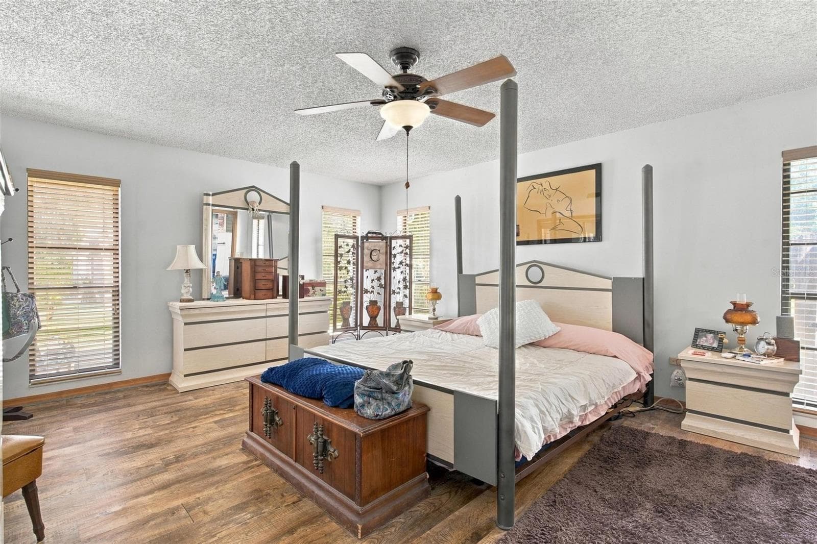 Spacious primary bedroom - 10131 SE 170TH LN, SUMMERFIELD
