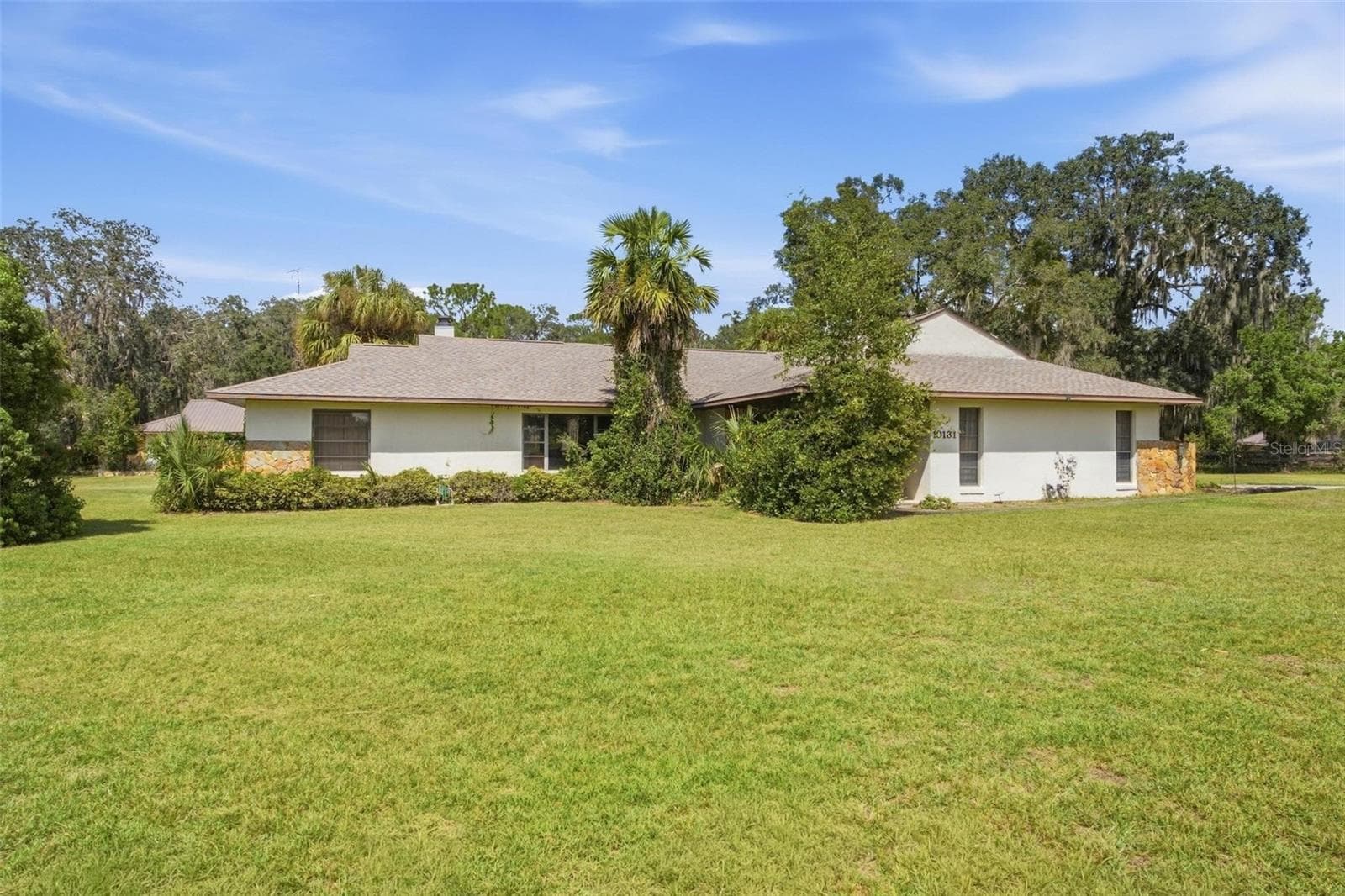 View of front of home. - 10131 SE 170TH LN, SUMMERFIELD