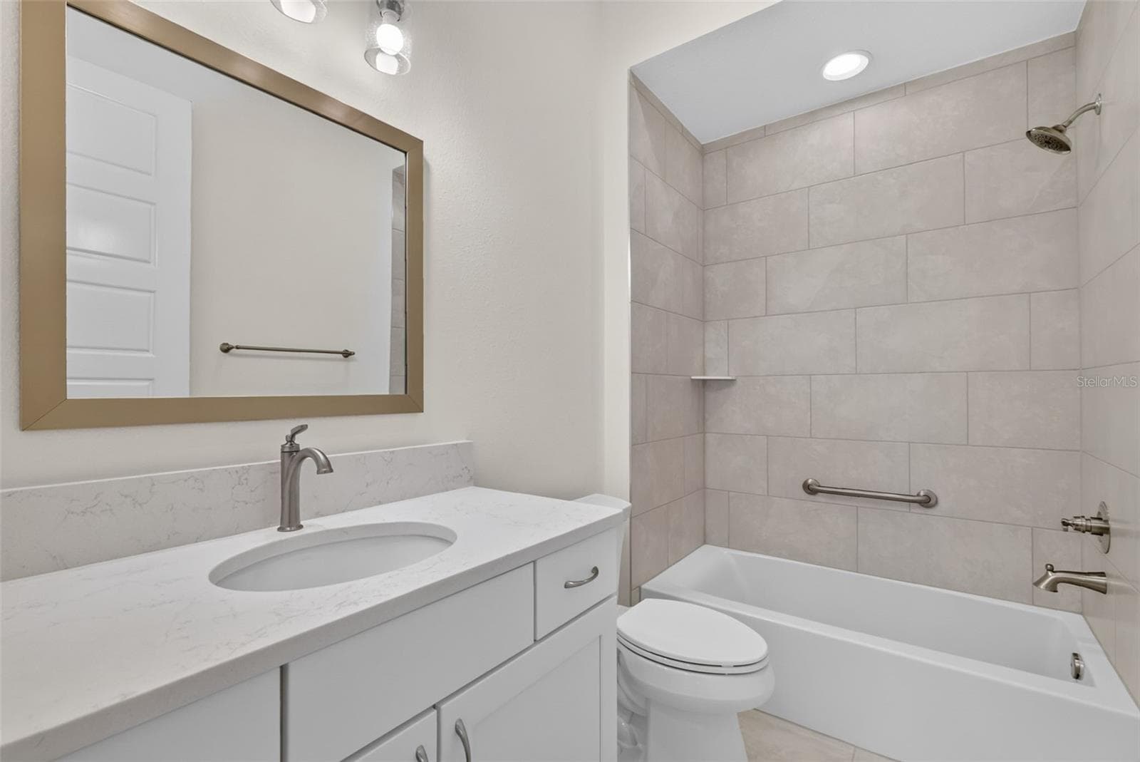 Second Bathroom - 654 SHIVERS LOOP, THE VILLAGES