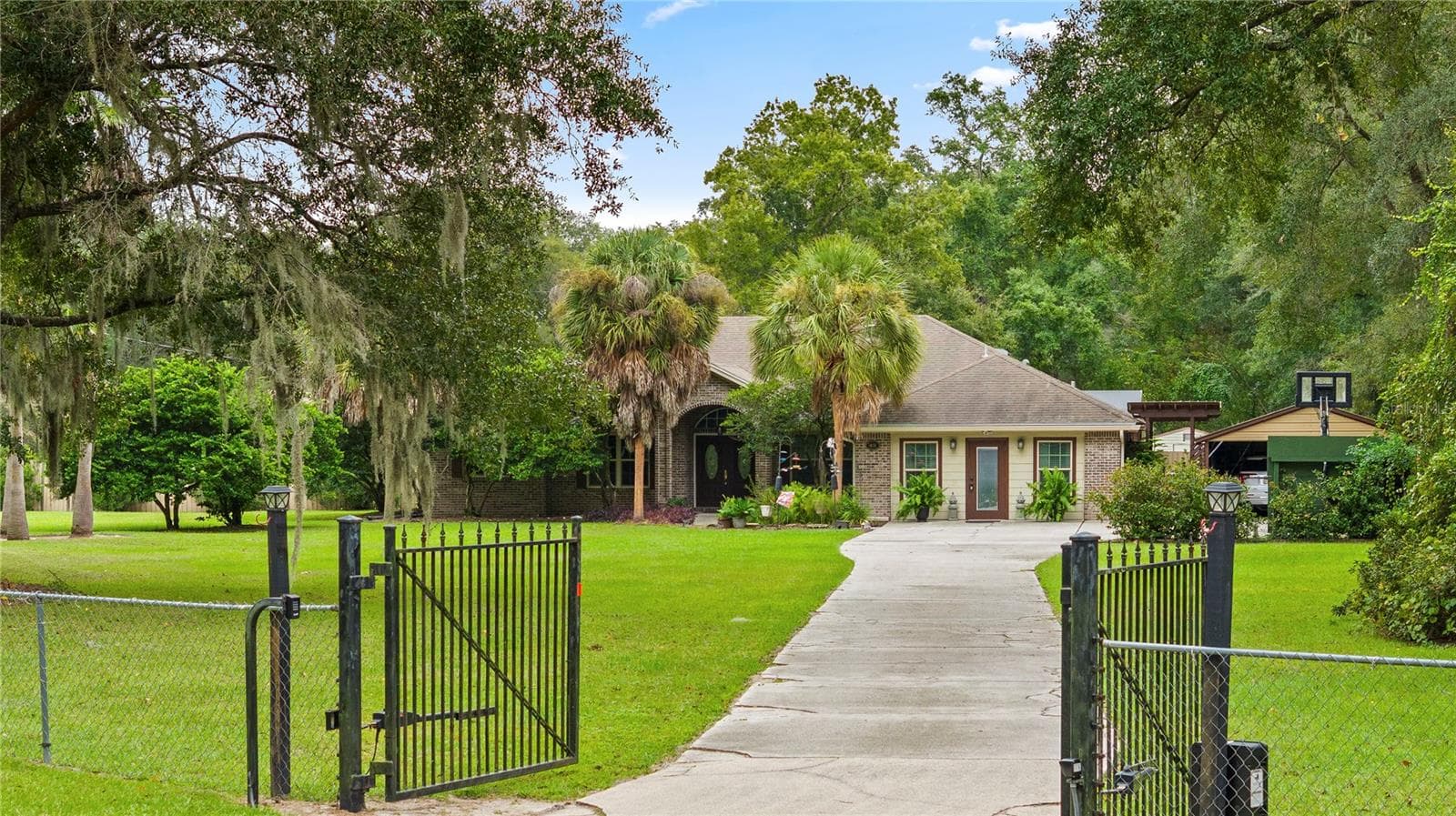 Single Family Residence at 1050 ARTHUR MOORE DR, GREEN COVE SPRINGS, photo 13 of 77