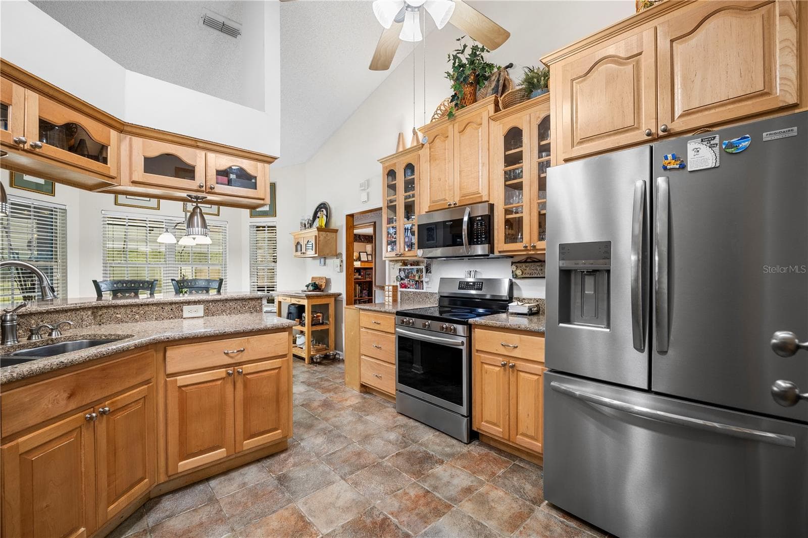 Single Family Residence at 1050 ARTHUR MOORE DR, GREEN COVE SPRINGS, photo 21 of 77