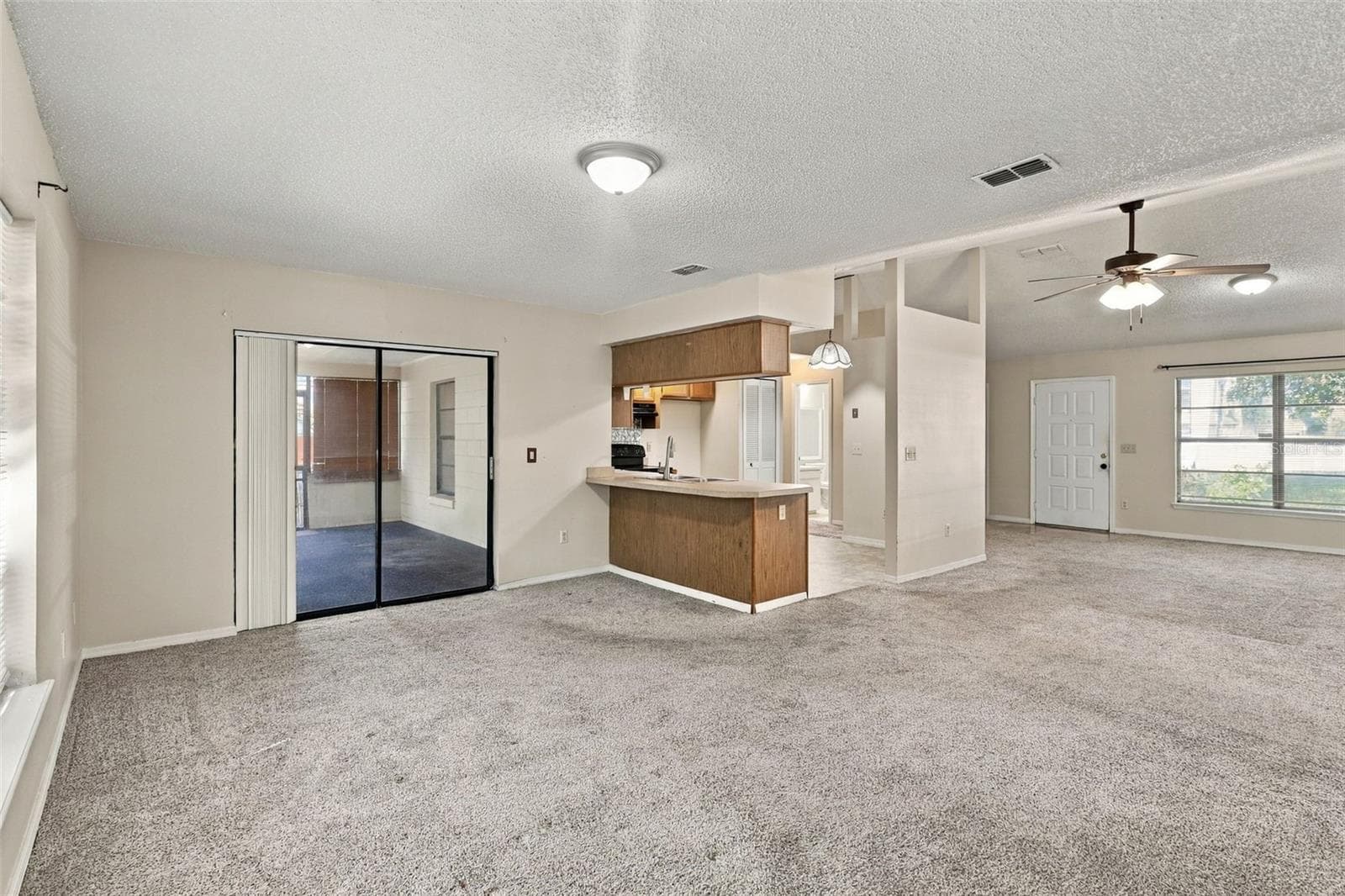 Dinning Room - 1249 HOWLAND BLVD, DELTONA